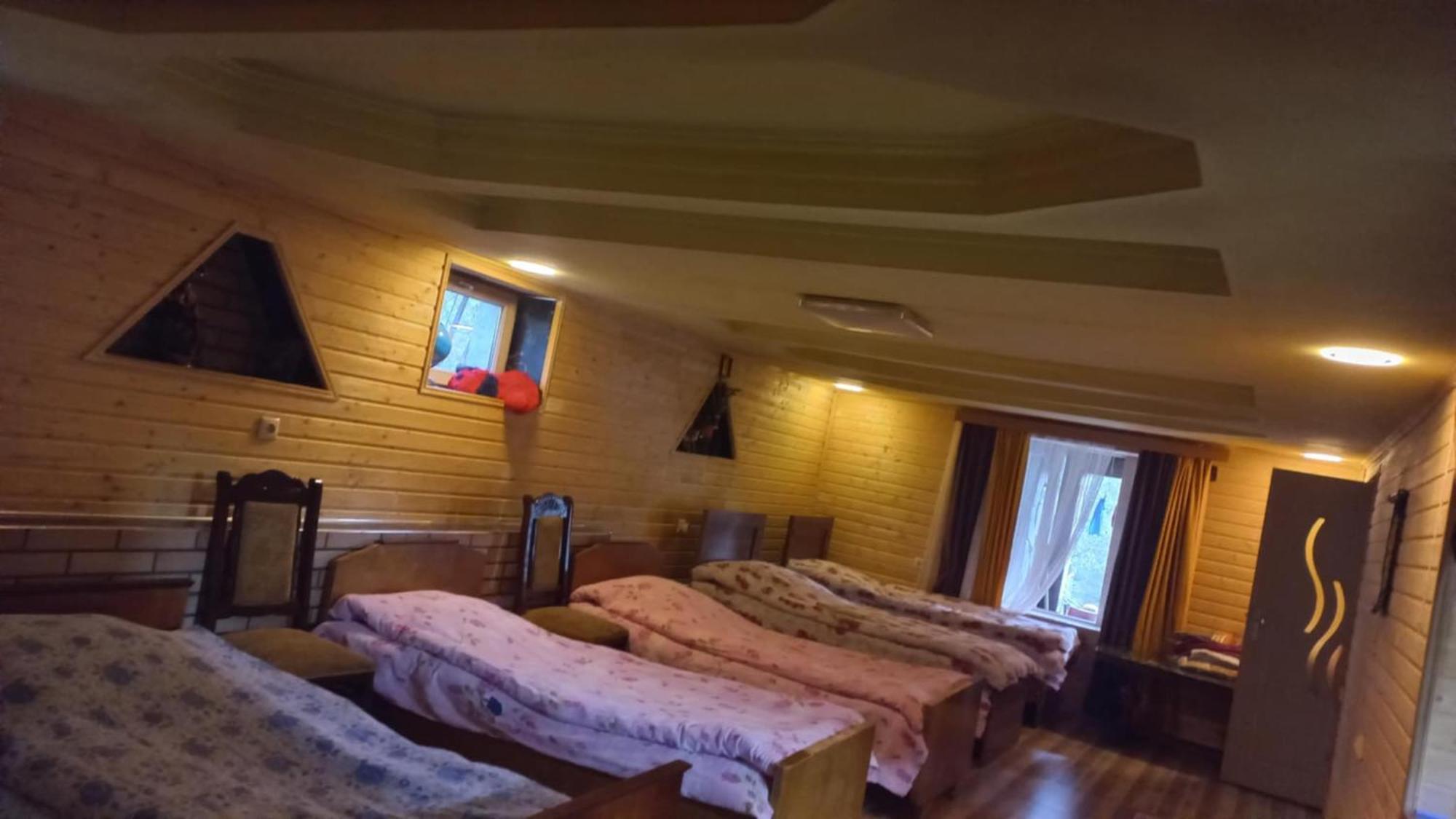 Bezengi Guest House Lalkhori Luaran gambar