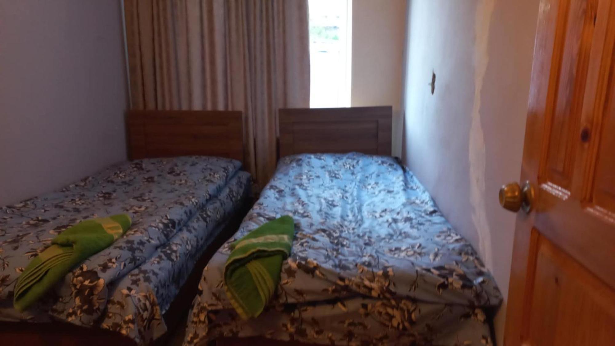 Bezengi Guest House Lalkhori Luaran gambar